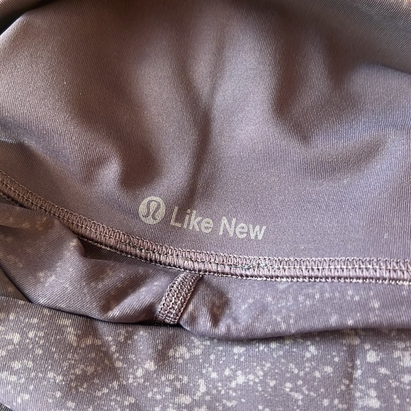 *Never Worn* Lululemon Splatter Leggings Size 4 - Picture 7 of 8